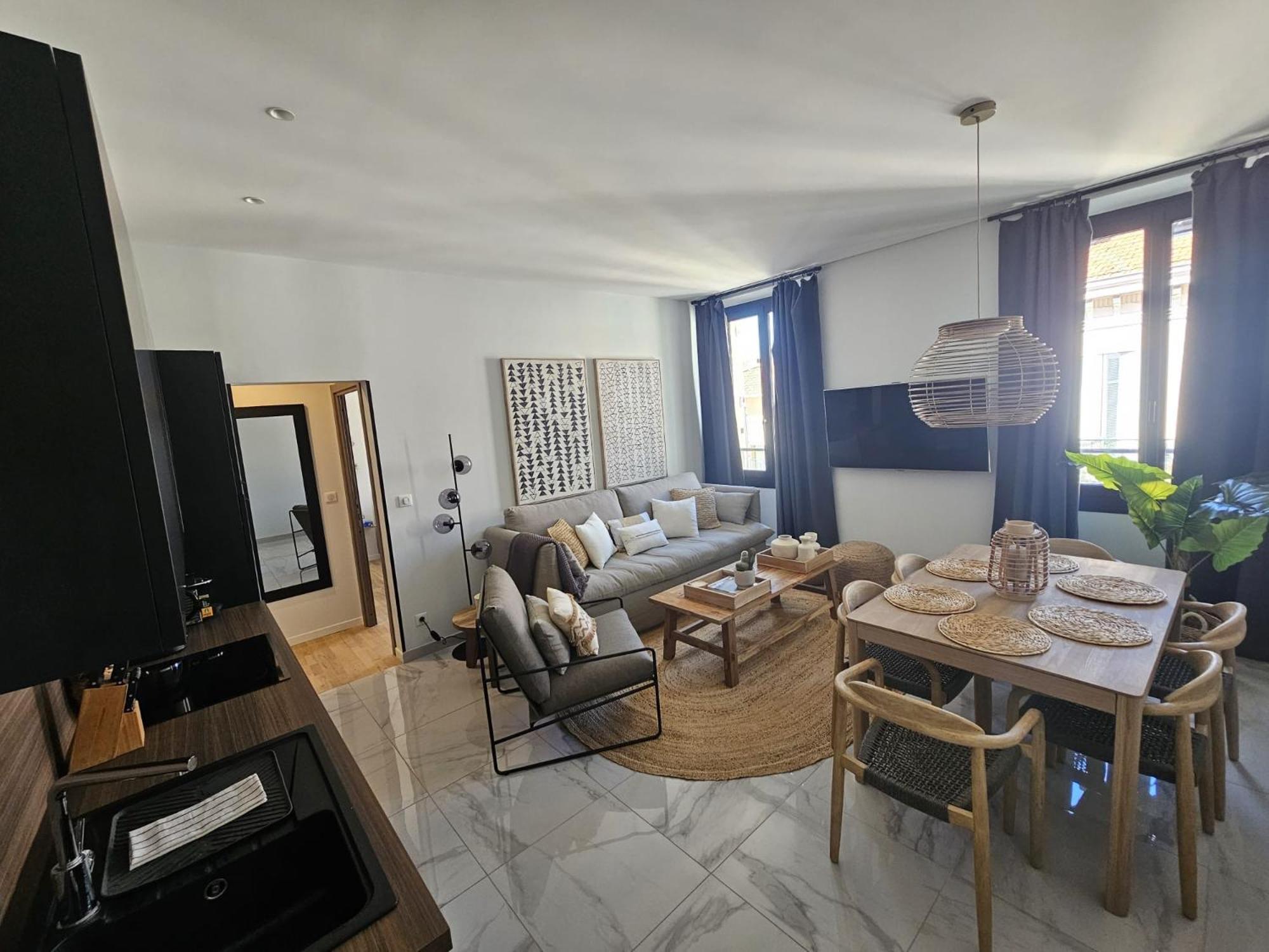 Paloma Apartment *